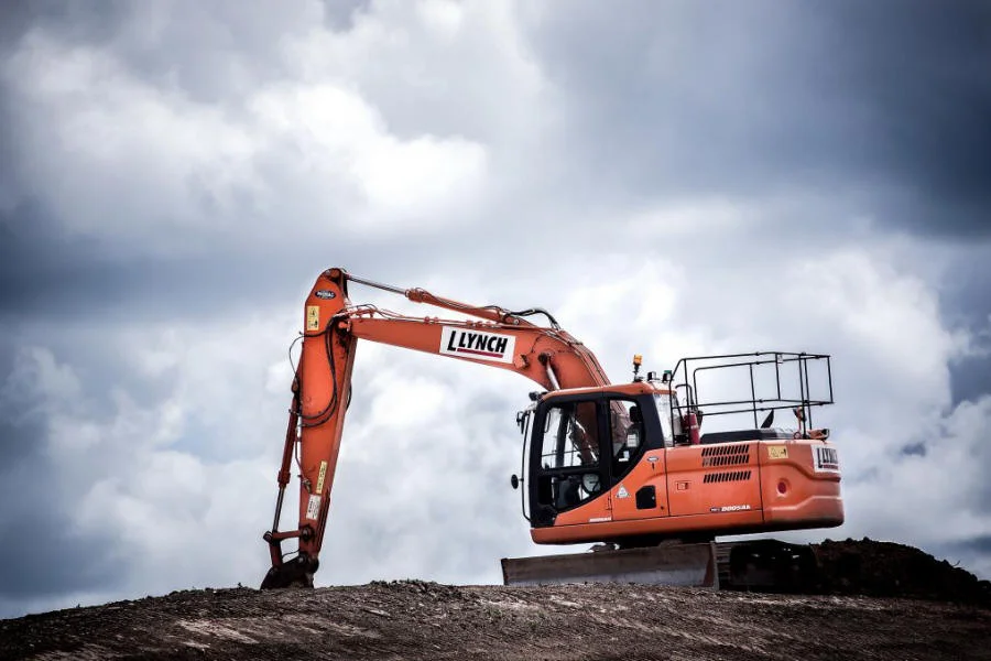 Запасныя часткі для будаўнічых машын, гумовыя гусеніцы — Польшча 02